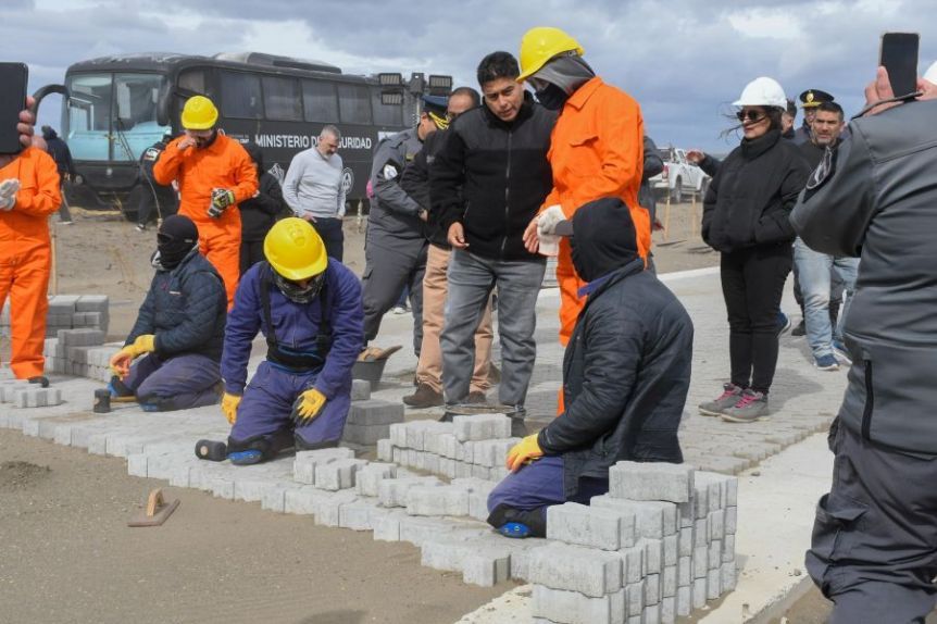 Provincia del sur pone en marcha un plan de obra pública realizada por presos