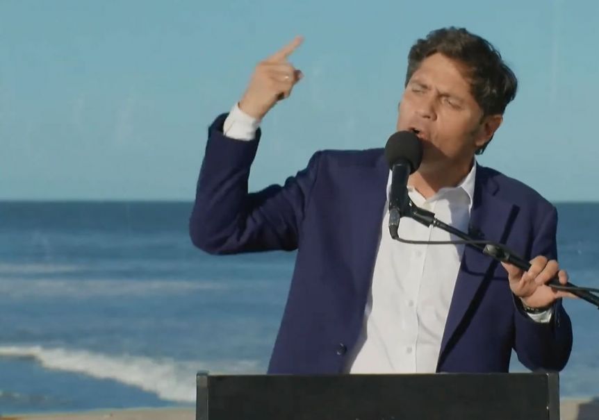 Kicillof apuntó contra la economía de Milei: “Es misión imposible mantener abierta una industria en la Argentina”