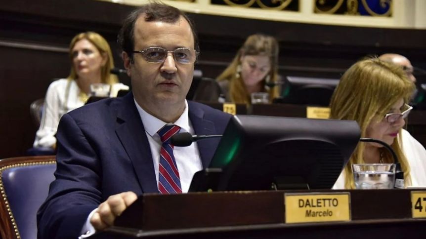 Tras el caso Kim, senadores opositores proponen herramientas para “frenar la puerta giratoria”