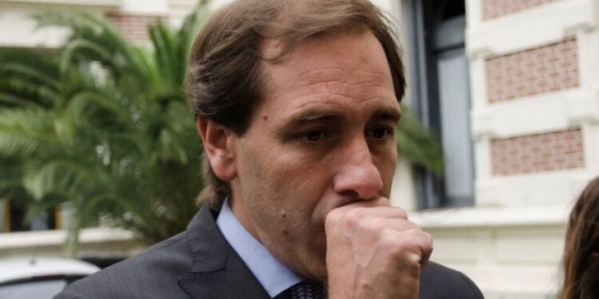 Imputaron a un exintendente y allanaron su casa en medio de una causa por corrupción