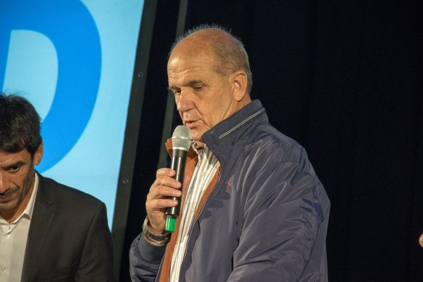 Acotado: intendente kirchnerista abrió el período legislativo con un discurso de 1 minuto