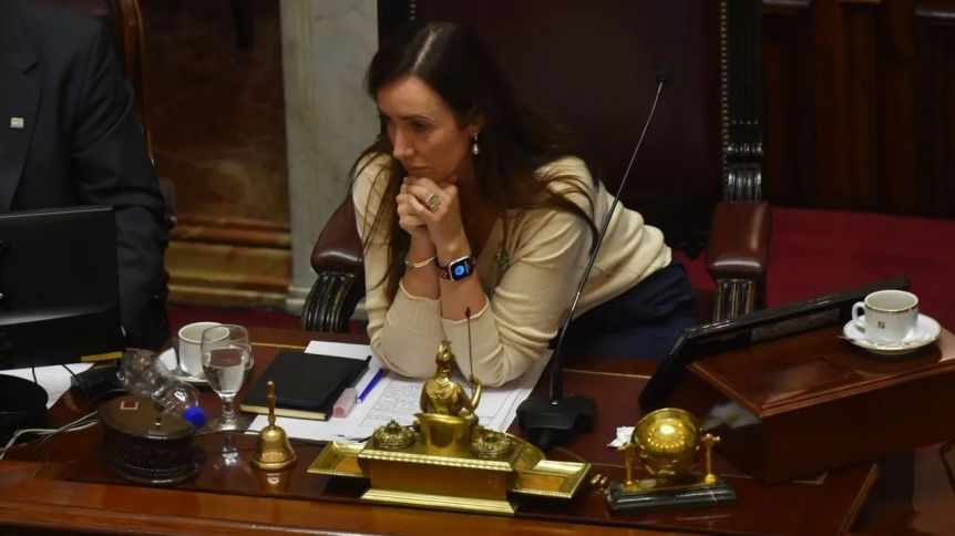 Villarruel insiste en el negacionismo: dijo que el golpe fue culpa de Montoneros y el ERP