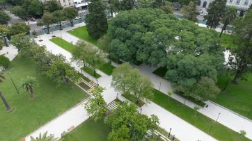 Junto a Alak, la Provincia inauguró las obras de reconstrucción de la Plaza San Martín