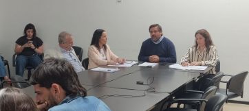 Con ayudín de libertarios blue, UxP dio el primer paso para suspender las PASO