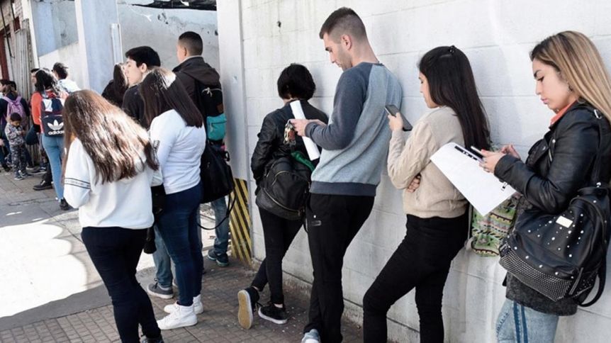 Alarmante: más de la mitad de las bonaerenses no tienen trabajo