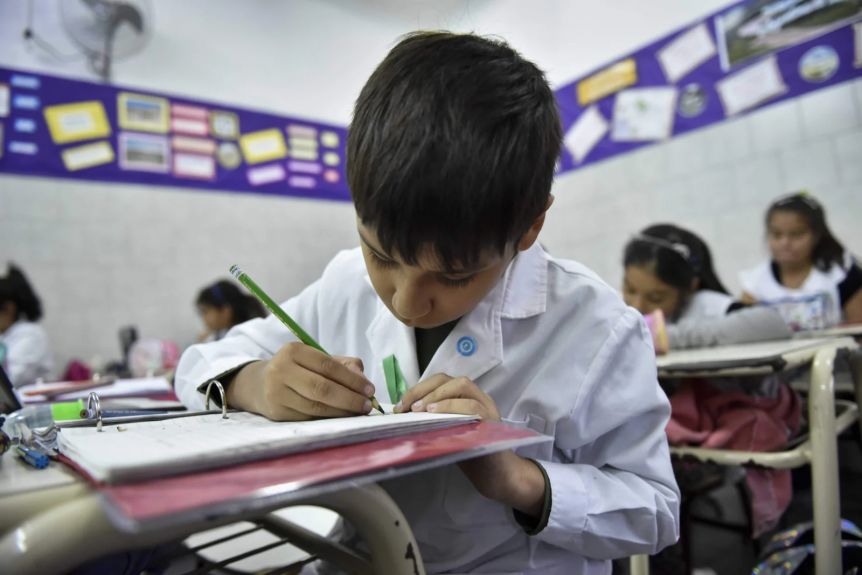 ¿Escuelas para todos?: crece la segregación en las aulas del país