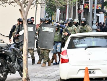 Custodiado y con chaleco antibalas: así llegó Iván Tobar a Tribunales