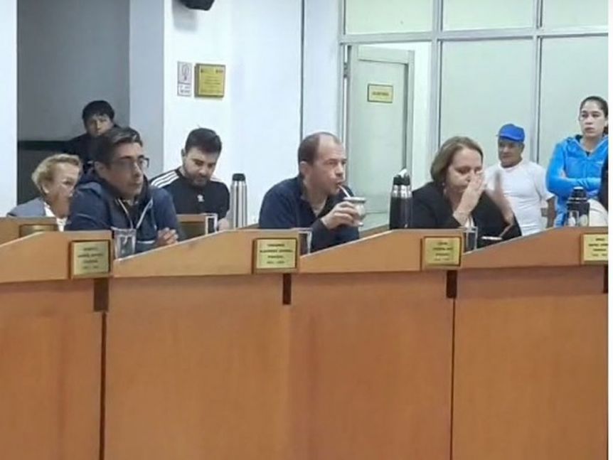 HCD archivó una denuncia de género contra un concejal: el acusado votó a su favor