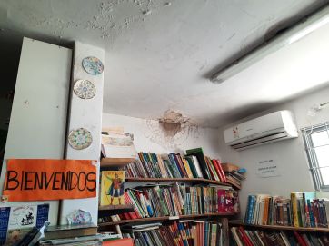 ¡El colmo! En la provincia productora de manzanas por excelencia entregan piezas agusanadas a los alumnos