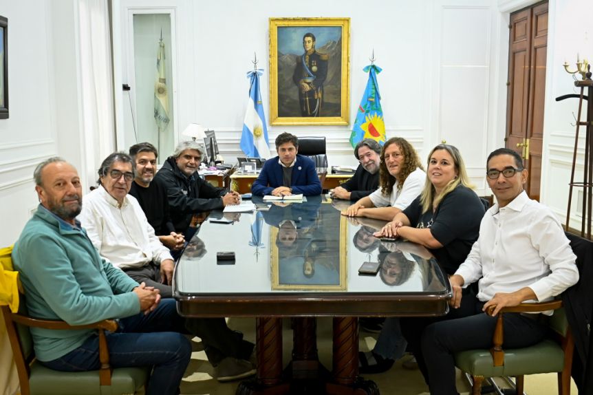 Kicillof suma apoyos tras el desdoblamiento de las elecciones bonaerenses