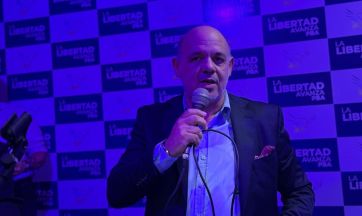 Los libertarios se plantan en los dominios de un peronista disidente