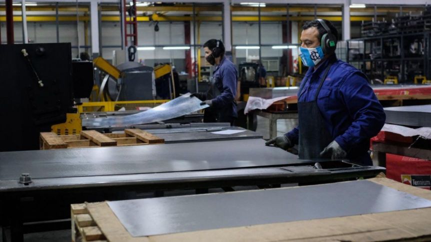 Clima de época: leve rebote en el uso de maquinarias fabriles en el inicio del 2025