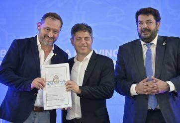 Kicillof en distritos radicales: “Nadie va a escuchar de mi boca que no hay plata”