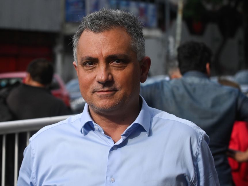 “Estaban regalados”: En medio del tironeo entre el PRO y LLA, Pareja le mojó la oreja a Macri