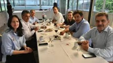 Con Cristina fuera de la cancha, el PRO y LLA recalculan rosca y campaña