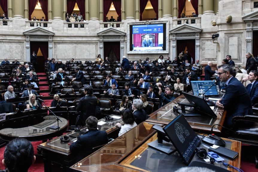 Quiénes son los 35 diputados nacionales bonaerenses que dejan su banca en el Congreso