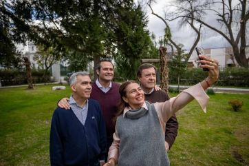 Una campaña desgarbada en Río Negro: la estrategia tibia y la influencia de un asesor casi violeta