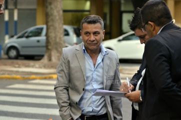 ¿Asunto separado?