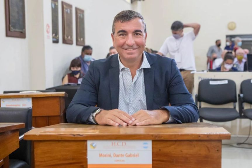 Otro que rompe con LLA: un concejal de Berazategui armó bloque propio