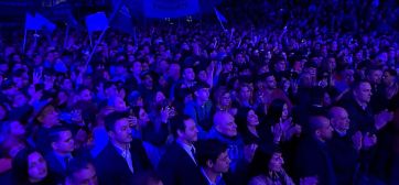 Milei cargó contra Kicillof y dijo que “los kirchneristas tienen pesadillas violetas”