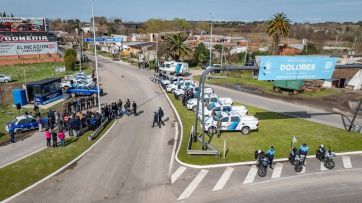 Refuerzan la seguridad en Dolores: García inauguró cabinas y entregó móviles