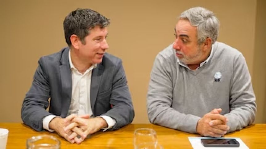 El radicalismo desembarcó en Gobernación para llevarle inquietudes por la elección