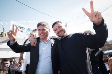 Recorrida, asado y arenga de Kicillof a los intendentes para el sprint final de la campaña