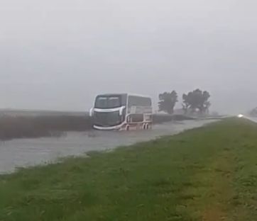 Tormenta de Santa Rosa: distritos inundados y ciudadanos evacuados 