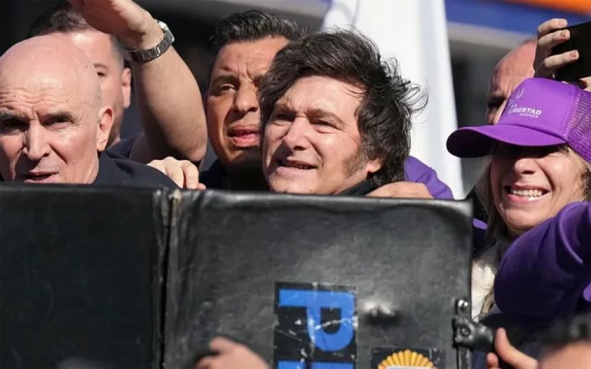Luego de los incidentes en Lomas, Milei vuelve a la PBA para encabezar el cierre de campaña