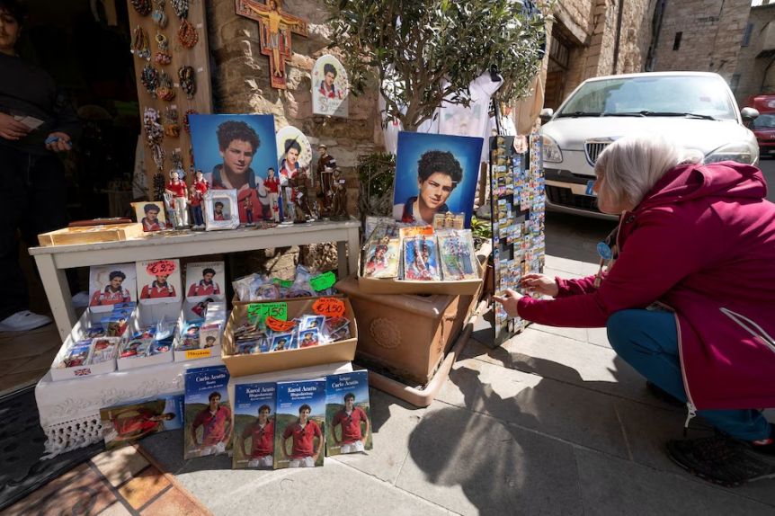 Quién es Carlo Acutis, el “santo millenial” que será canonizado por el Vaticano