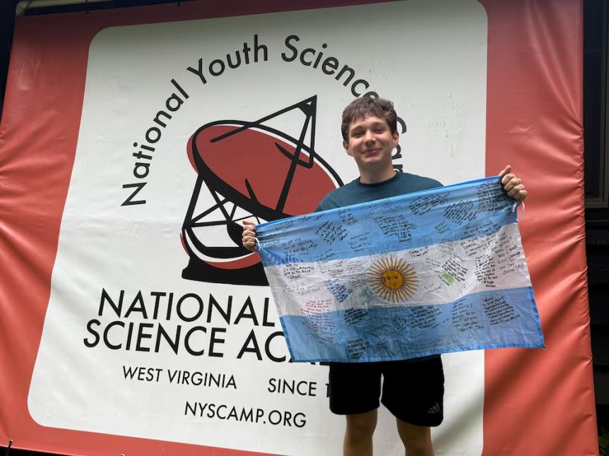 Quién es el joven bonaerense que quedó seleccionado entre los 10 mejores estudiantes del mundo