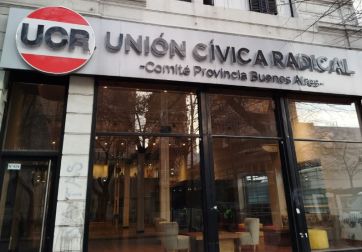 Optimismo y desazón en los búnkers de las alianzas en La Plata