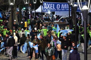 Optimismo y desazón en los búnkers de las alianzas en La Plata