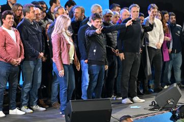 Día clave: Kicillof convoca al massismo y La Cámpora a una cumbre en Ensenada