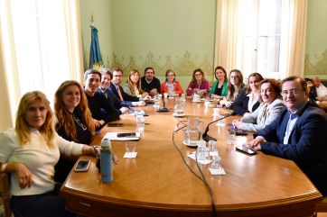 Abadistas y monzoístas apuran a Kicillof por el presupuesto: “Se parece bastante a Milei”