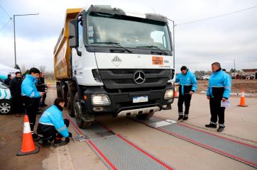 Rutas bonaerenses: Transporte retiró más de 3.400 toneladas de sobrepeso en camiones