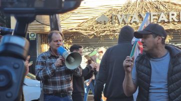 Manifestación en repudio a Milei en las calles marplatenses