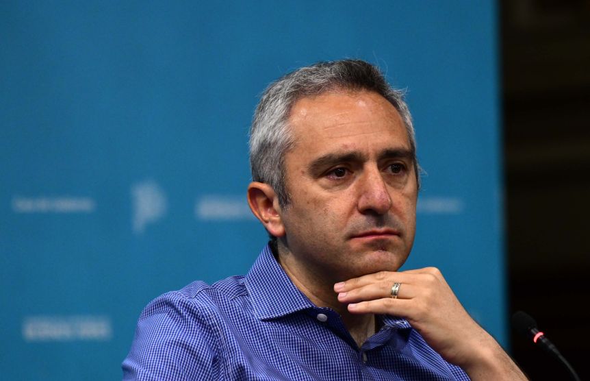 PJ bonaerense: Larroque no descarta ser una alternativa para suceder a Máximo