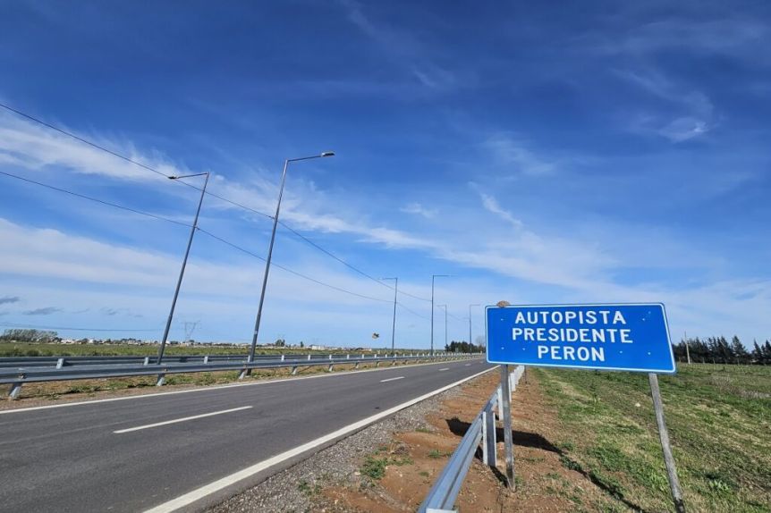 Kicillof creó un consorcio para reactivar la Autopista Presidente Perón