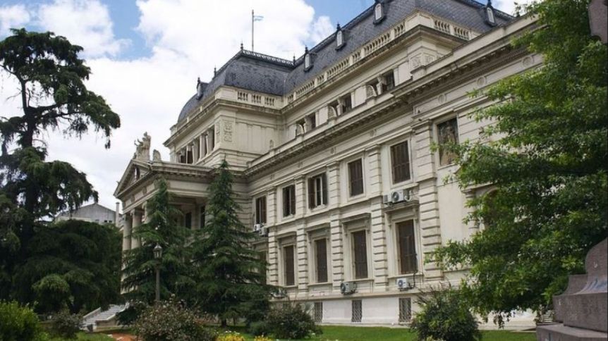 El kicillofismo salió con todo: “Dejen de especular y aprueben el financiamiento”