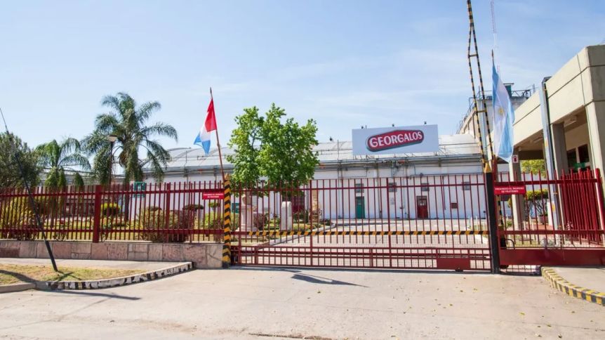 Conflicto en Georgalos: habrá suspensiones rotativas en su planta de Victoria