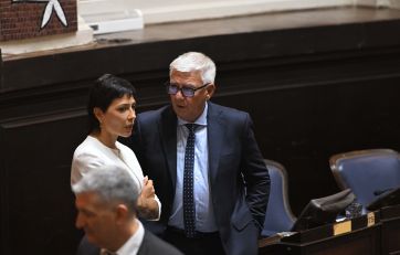 Sin votos en contra, Dichiara vuelve a la presidencia de Diputados