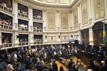 Sin votos en contra, Dichiara vuelve a la presidencia de Diputados