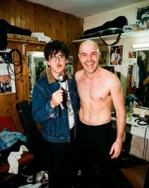 Peter Lanzani ya está en la piel de Luca Prodan