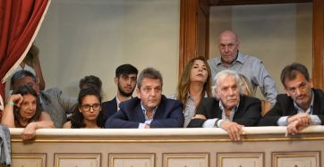 Ruido en el peronismo: sin elegir a las autoridades, juraron los nuevos senadores