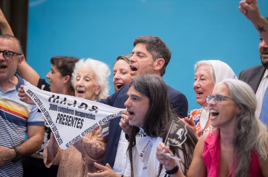 Kicillof encabezó un acto por los derechos humanos