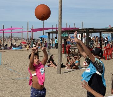 Turismo bonaerense: la Provincia abre los paradores gratuitos ReCreo en Miramar y Villa Gesell