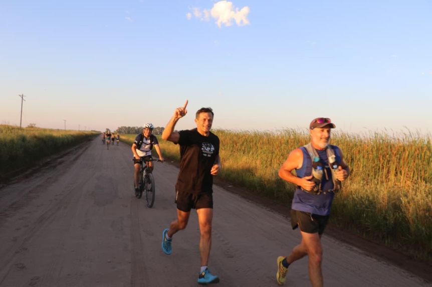 Bali Bucca despidió el año corriendo 40 kilómetros para cumplir agenda de gestión