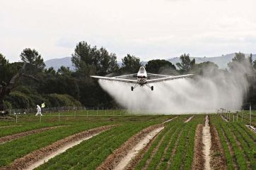 La oposición suma presión para regular las fumigaciones con agroquímicos