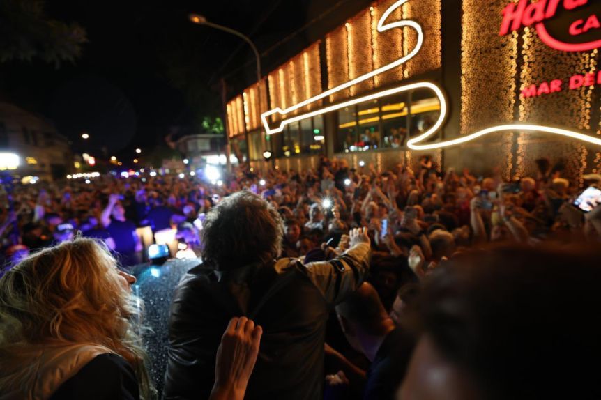 “Todas las promesas van a estar cumplidas antes de mitad de año”, aseguró Milei